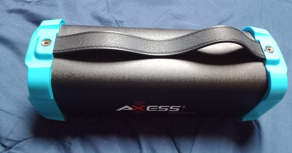 AXESS PERSONAL BlUETOOTH MEDIA SPEAKER RECHARGEABLE LITHIUM BATTERY MICRO SD