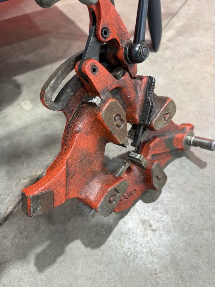 RIDGID 1224 Pipe Threading Machine