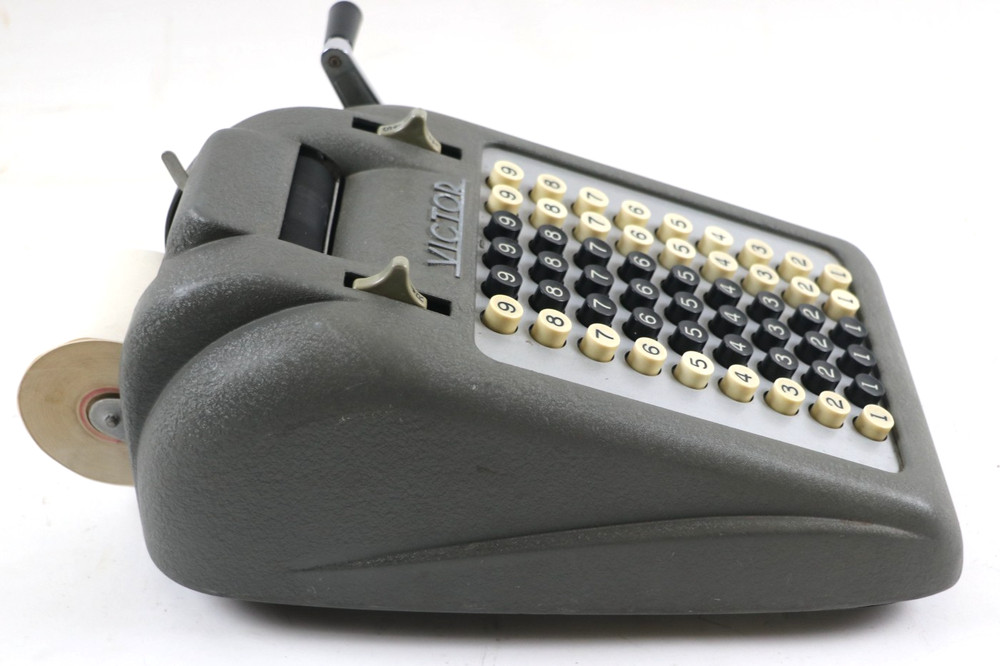 VINTAGE ADDING MACHINE HAND CRANK VICTOR 6 COLUMN