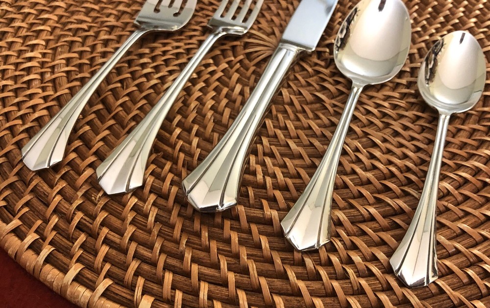 * ONEIDA - RUSHMORE - Deluxe - YOU CHOOSE - Stainless Flatware Silverware *