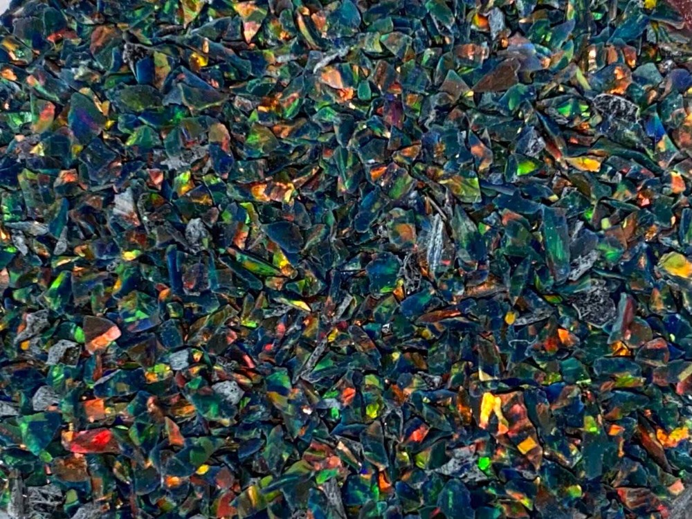Crushed Opal Black Flame/ Crushed Bello Opal
