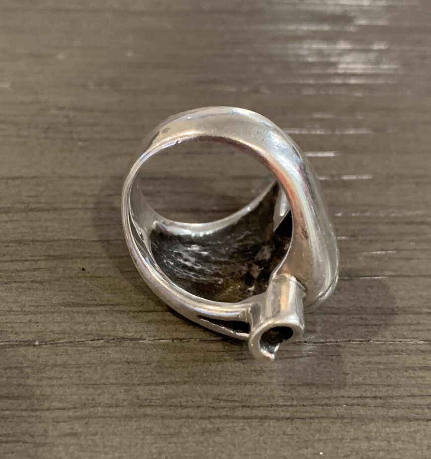 Contemporary Silver Ring Size 6.75