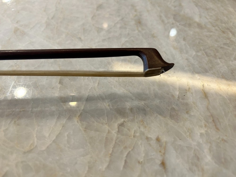 Whalebone Violin bow