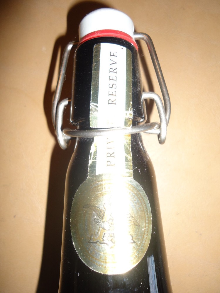 BUDWEISER BREWMASTERS 2005 PRIVATE RESERVE 1 QUART BOTTLE EMPTY