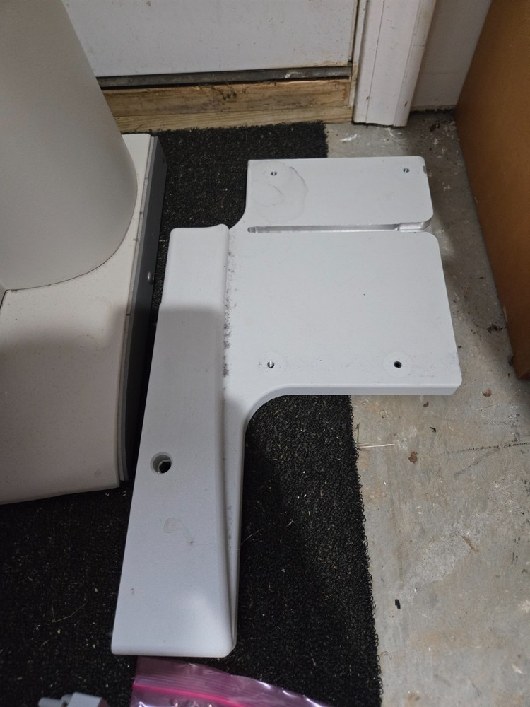 Thermo Nicolet Centaurus FT-IR Microscope Contact Alert