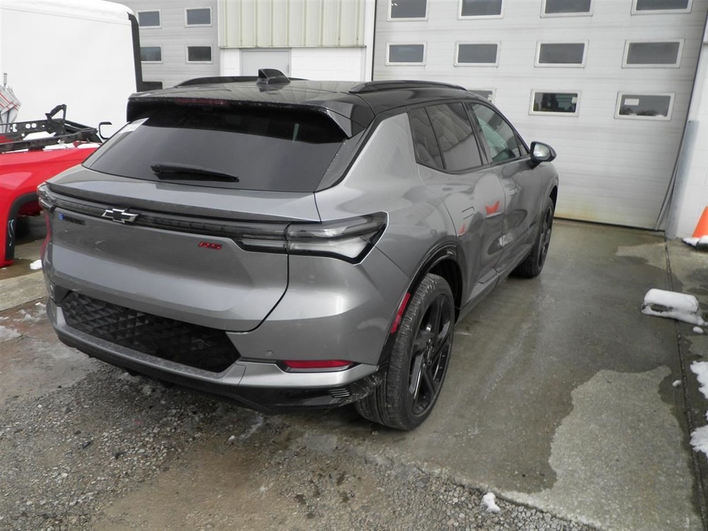 2026 Equinox EV RS Air Shutter