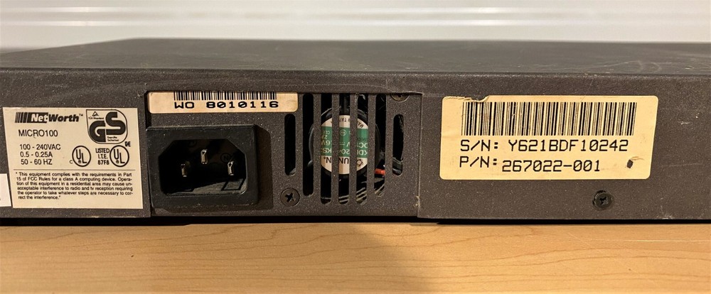 COMPAQ Netelligent 1108 100Base-TX Class II Repeater