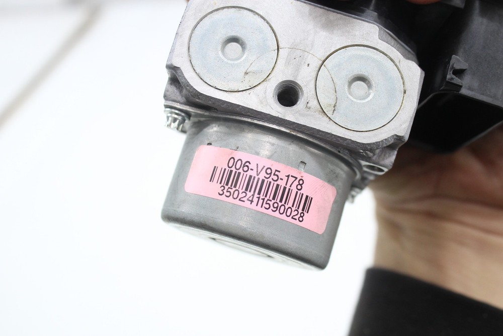 24-25 KAWASAKI NINJA 500 EX500 ABS PUMP UNIT MODULE