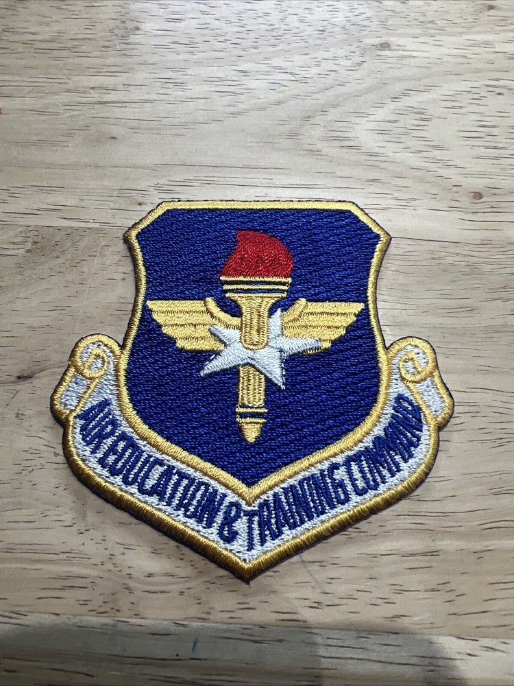 AIR EDUCATION & TRAINING COMMAND Patch USAF AIR FORCE COLOR FLIGHT DRESS