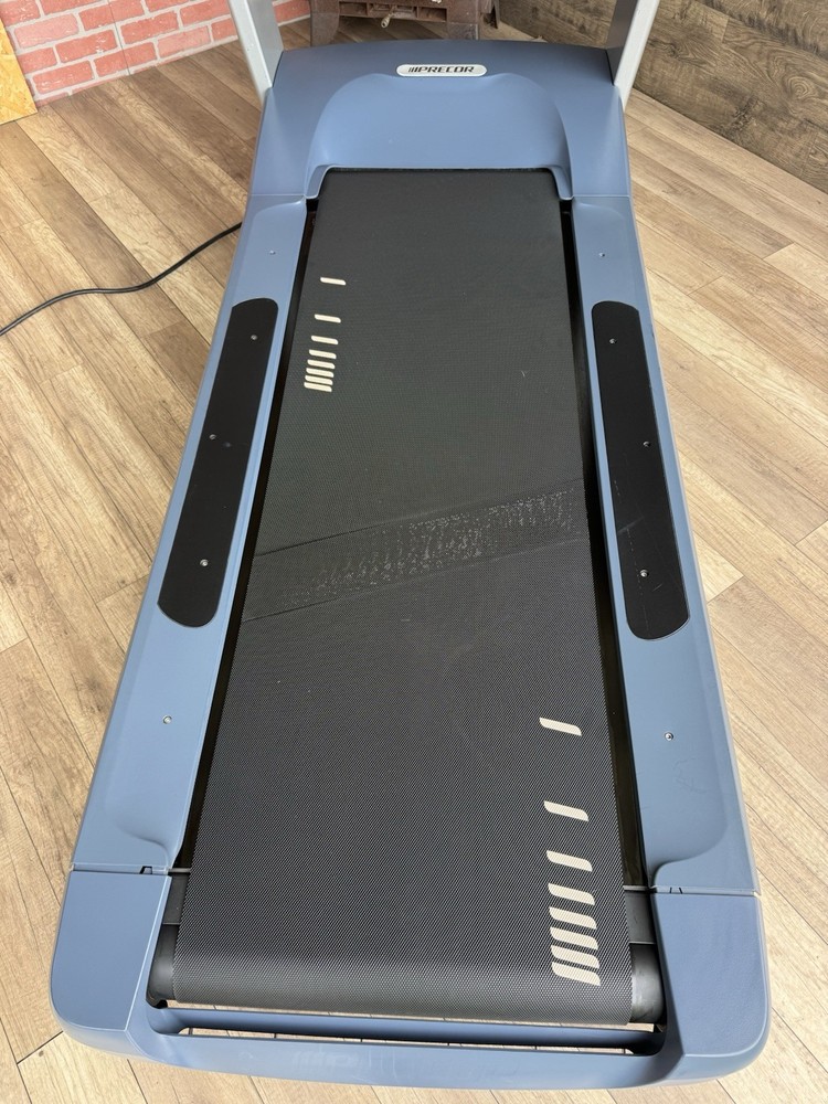 Treadmill precor 885,835 V1 , P30 Console,excellent Condition !!WEEKEND OFFER!!!