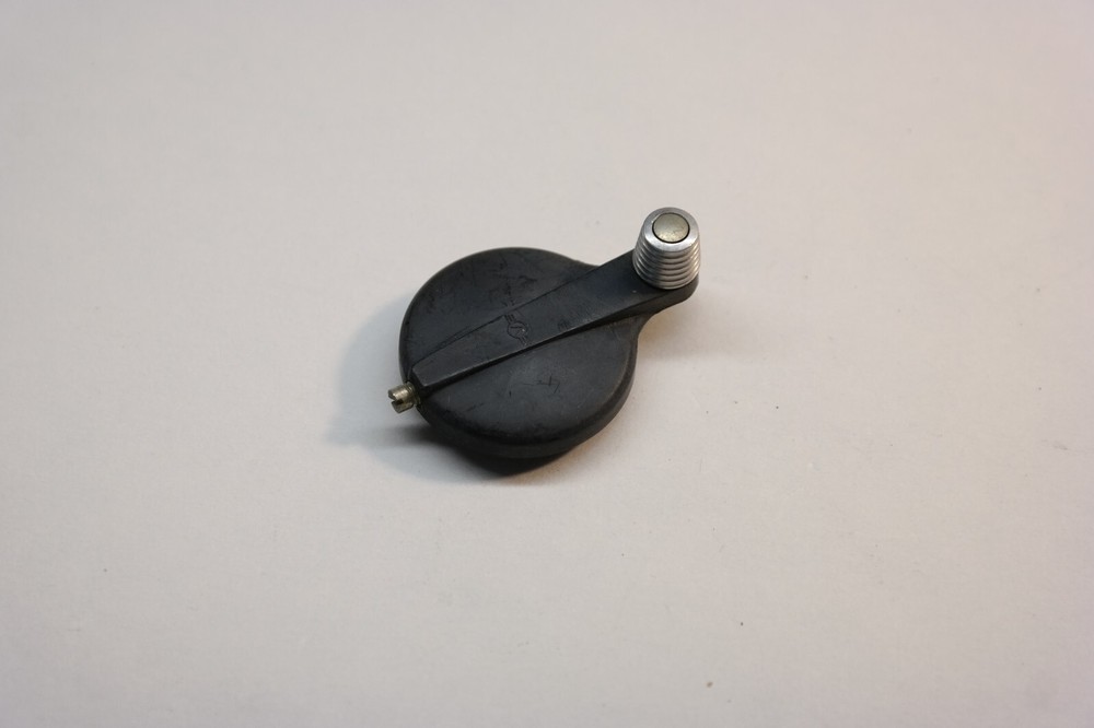 WINDING CRANK FOR HASSELBLAD FILM BACK