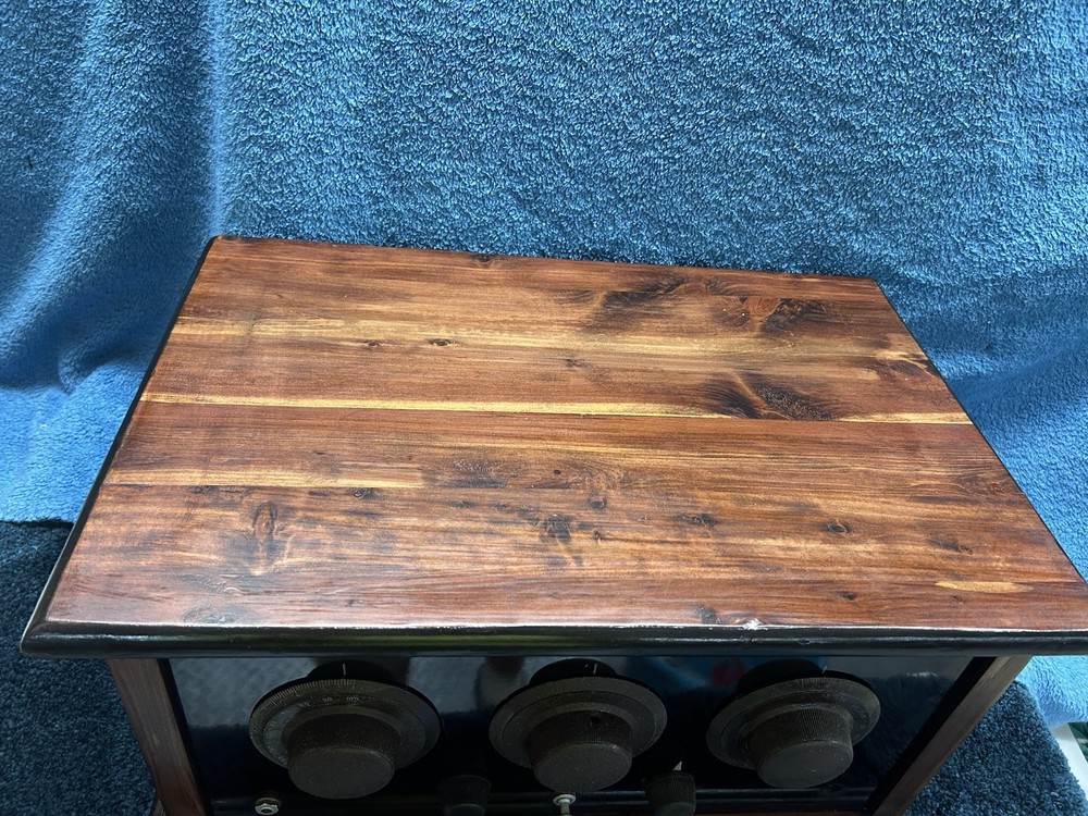 1920’s Battery Powered Radio
