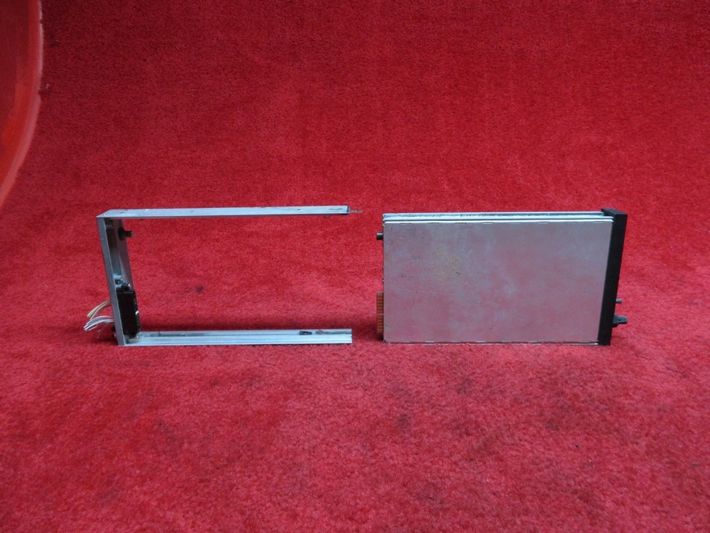 Narco Avionics DME 890 Interrogator W/ Mounting Tray