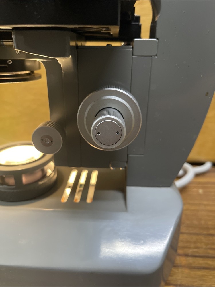 Vintage Olympus KHC Microscope & 5 Objectives – Working Light – Japan + Extras