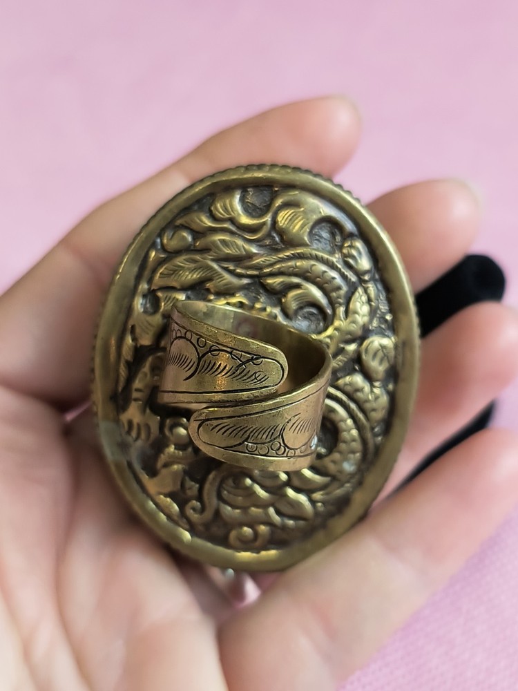 Oval Large LABRADORITE GEMSTONE TIBETAN Animal DESIGN Adjustable Statement RING