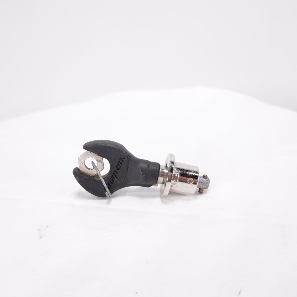 Snap On New Tool Box Lock Cylinder and Key #K657