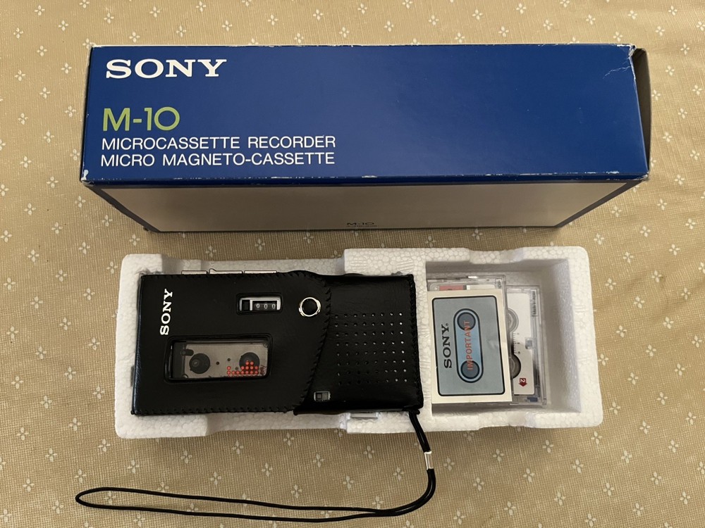 Sony Microcassette M-10 Recorder Vintage Turns On, but non-functioning