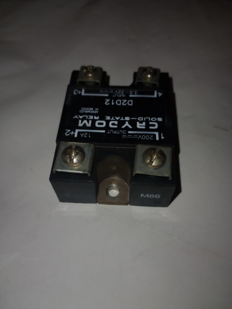 NEW GENUINE CRYDOM D2D12 SOLID STATE RELAY