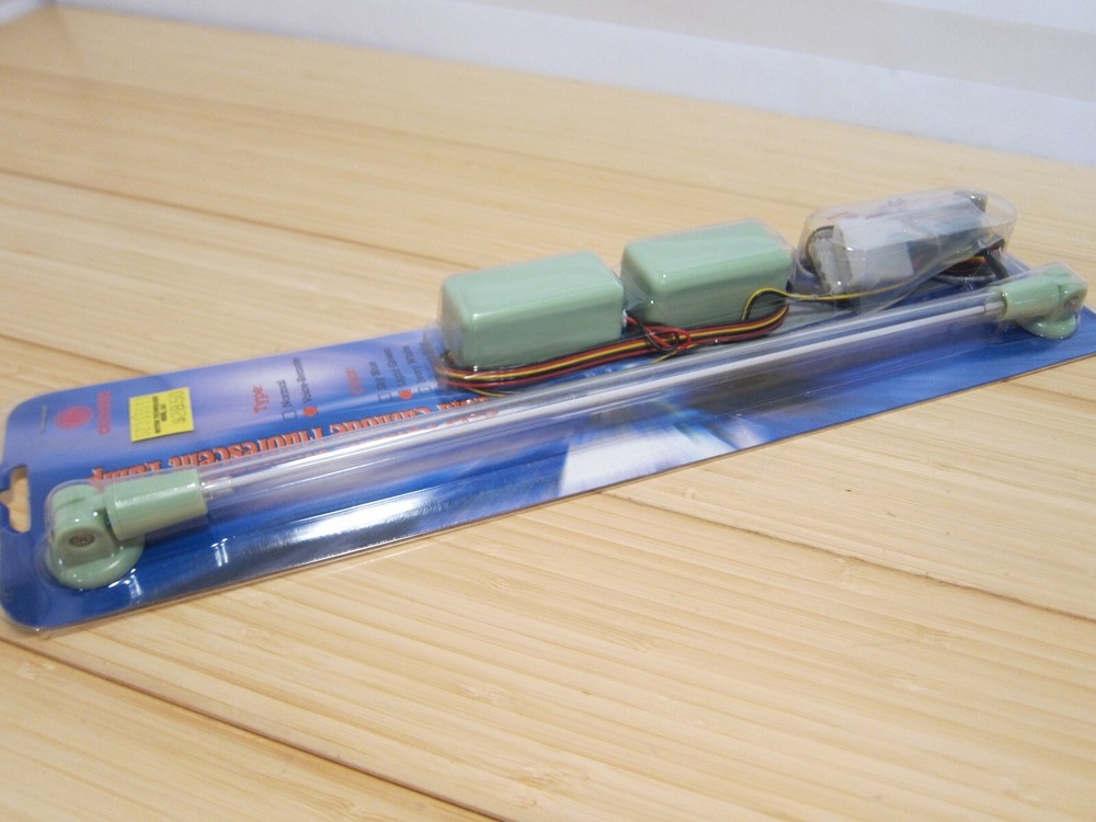 Vintage COOLMAX Cold Cathode Fluorescent Lamp Light Computer Case - Light Green