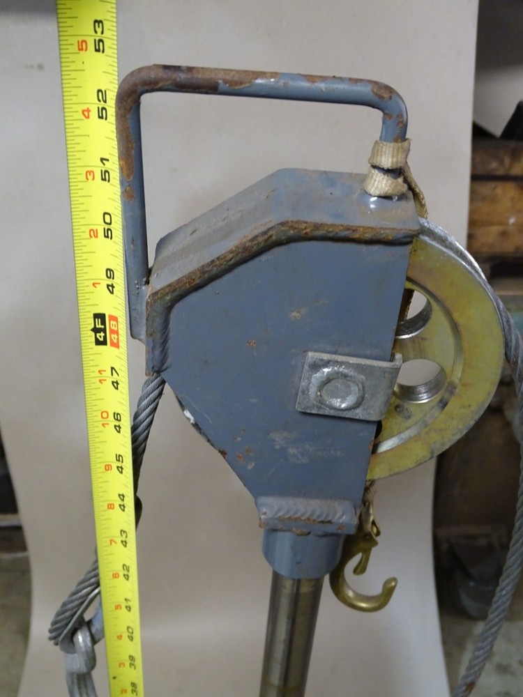 Rhino Hydraulic Post Puller , Model PL-3