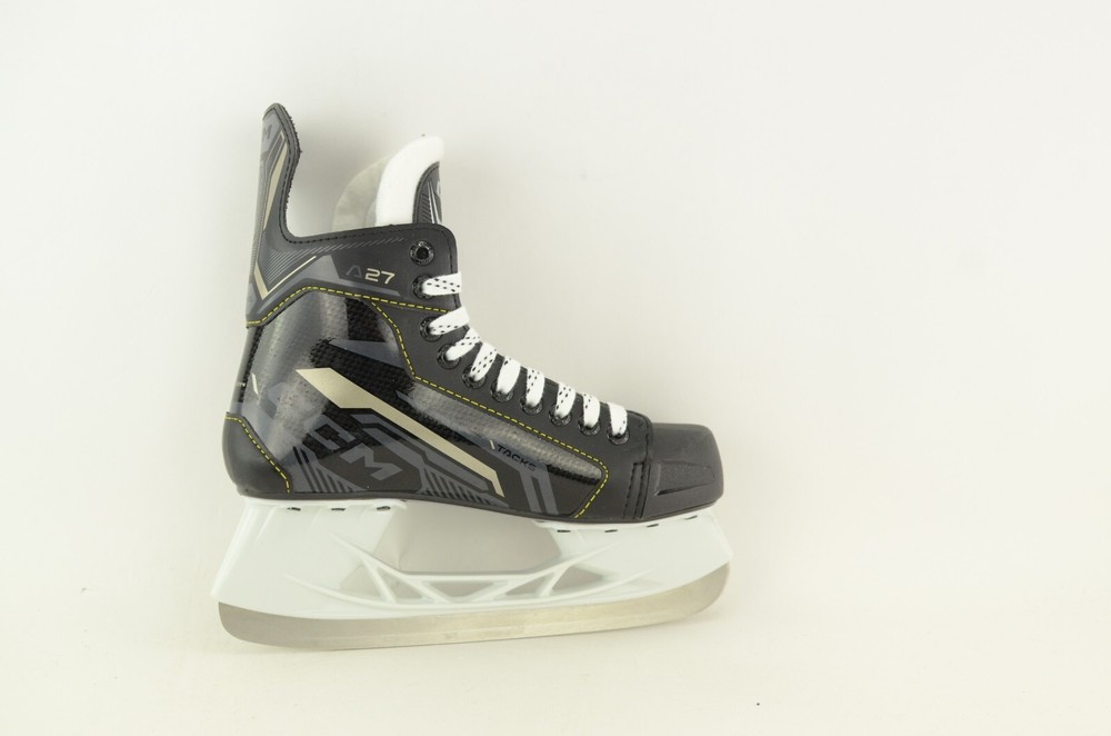 CCM A27 Ice Hockey Skates Intermediate Size 5 Regular (0105-8319)