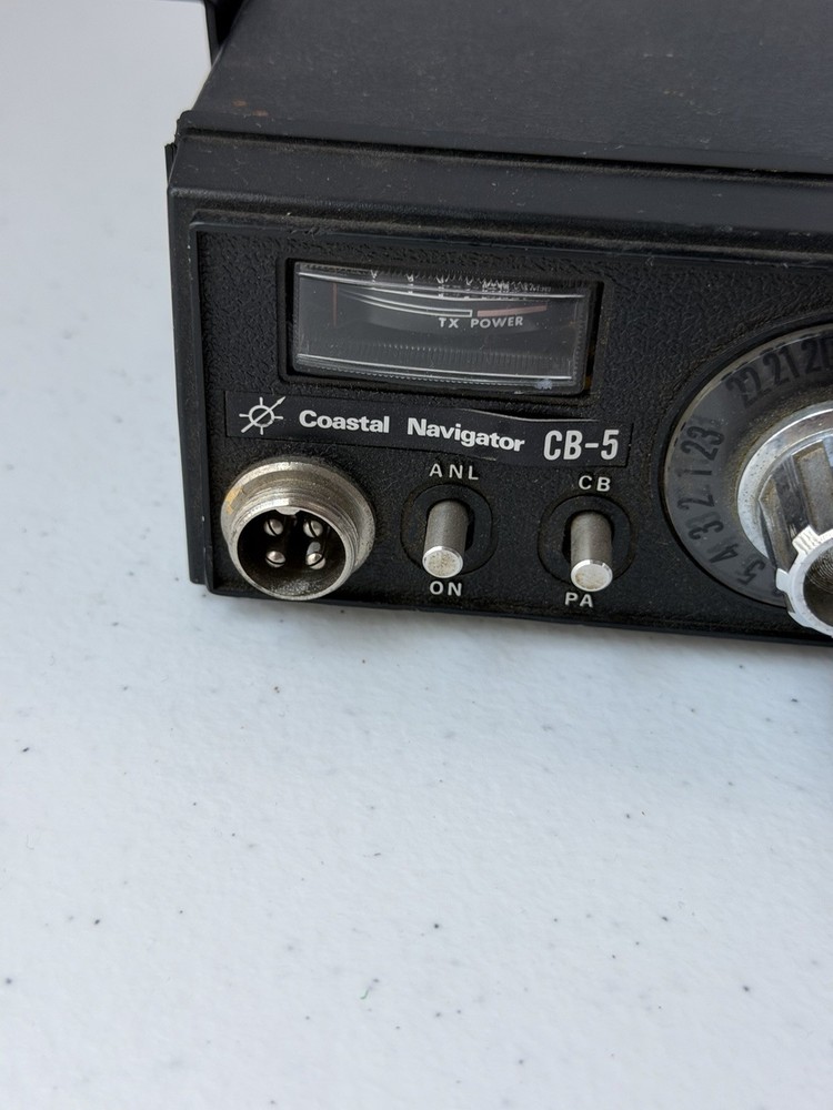 Coastal Navigator Model CB-5 23 CH CB Transceiver Untested