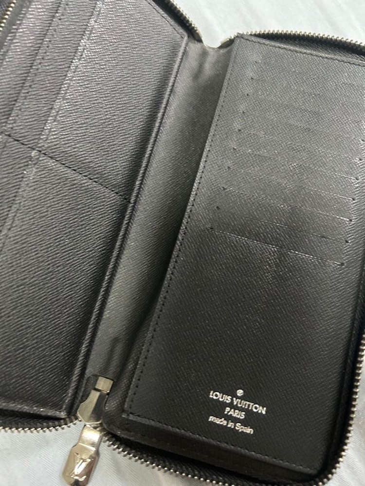 Louis Vuitton Long Wallet Black