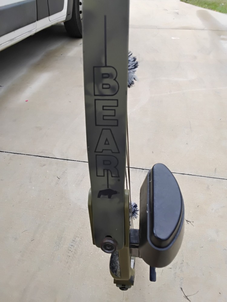 43in archery bow in good condition