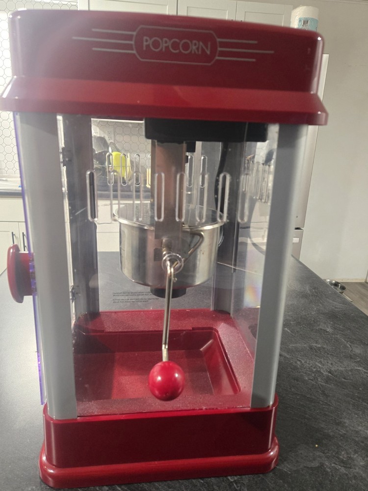 Oster 8 cup Professional Popcorn Maker