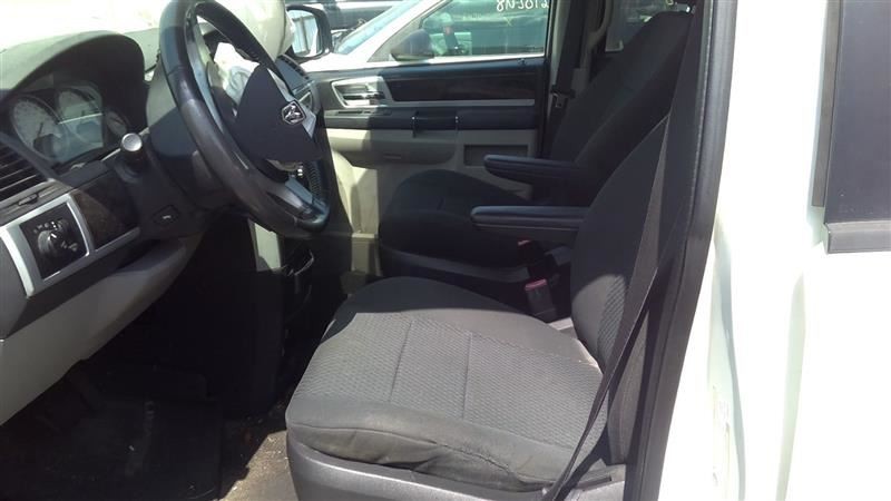 CARAVAN 2010 High Mounted Stop Light 1036627371