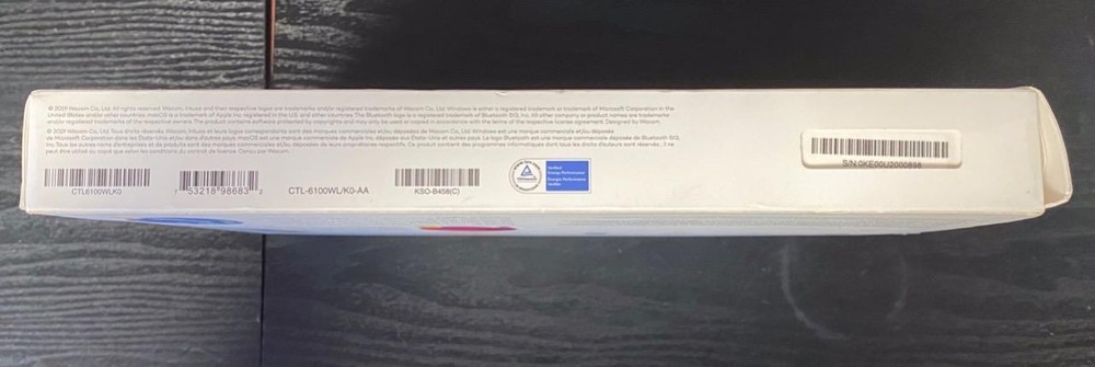 WACOM INTUOS MEDIUM BLUETOOTH GRAPHIC TABLET (BLACK)-USED.