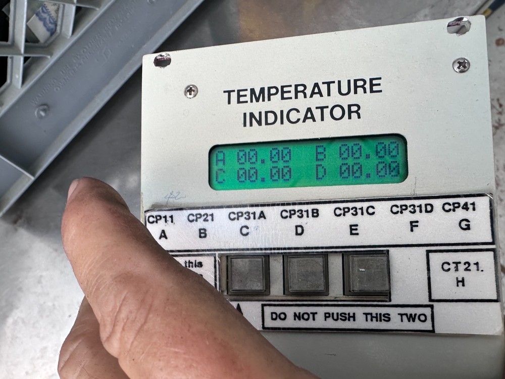 Scientific Instruments Inc Model 9300 Temperature Indicator