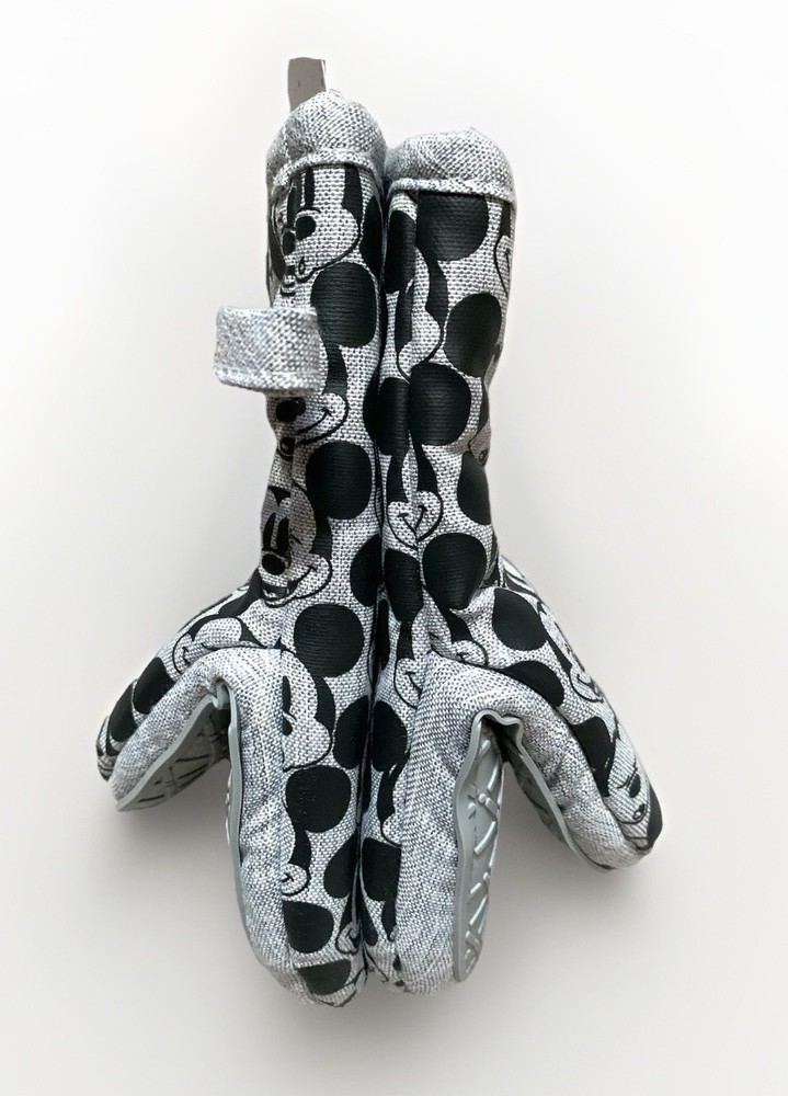 NEW Disney Mickey Mouse Multi Image Faces Black & Gray 2pc Oven Mini-Mitt Pair