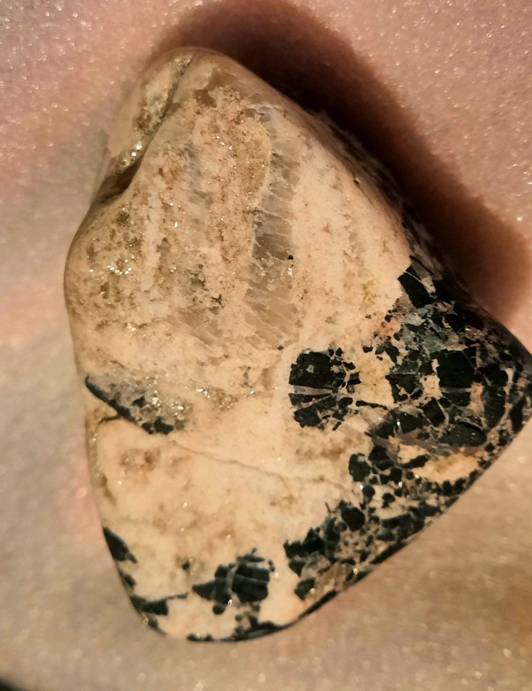 Tourmaline From Vermont 404grams