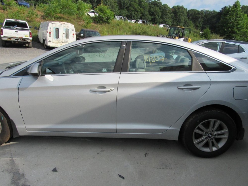 SONATA 2015 Glove Box 1064504