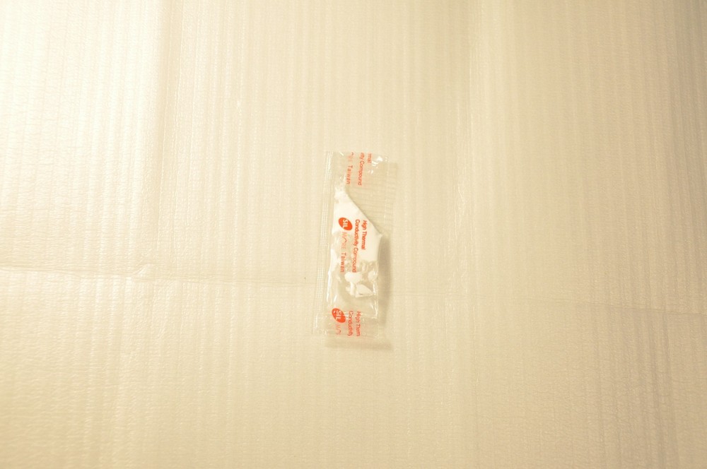 5 bag White Thermal Grease Silicone Compound Paste For PC CPU GPU Heatsink LED