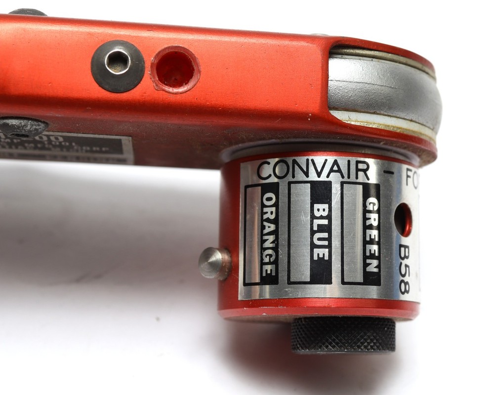 DMC M-200 Crimping Tool