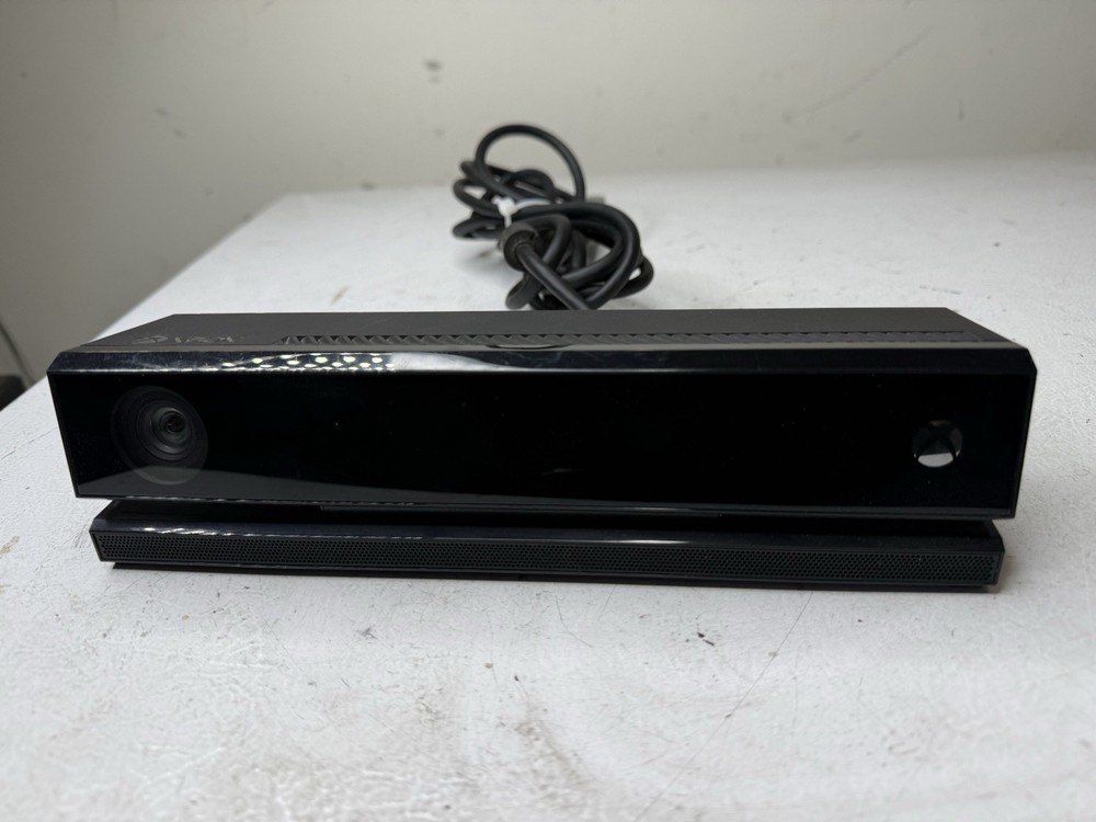 Microsoft Xbox One Kinect Wired Motion Sensor  Model 1520