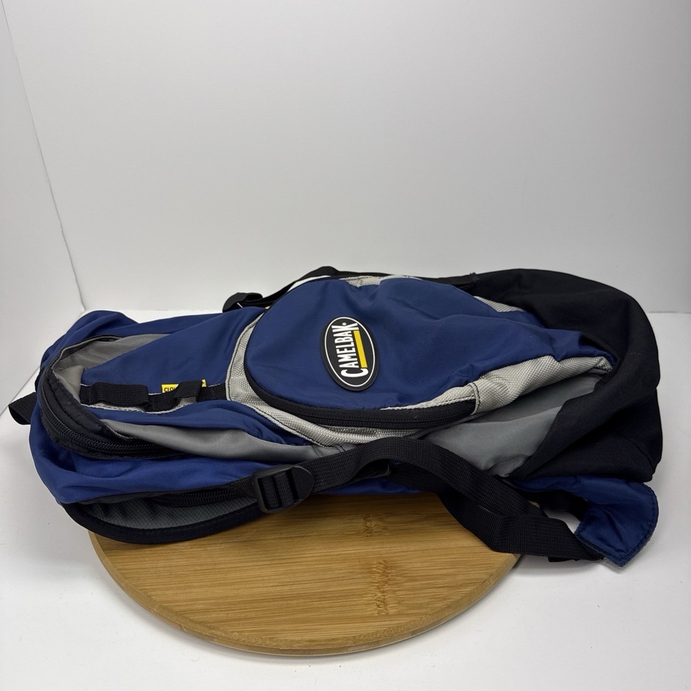 Camelbak Cloud Walker 18 Hydration Pack ( No Bladder ) 18" Hiking Backpack