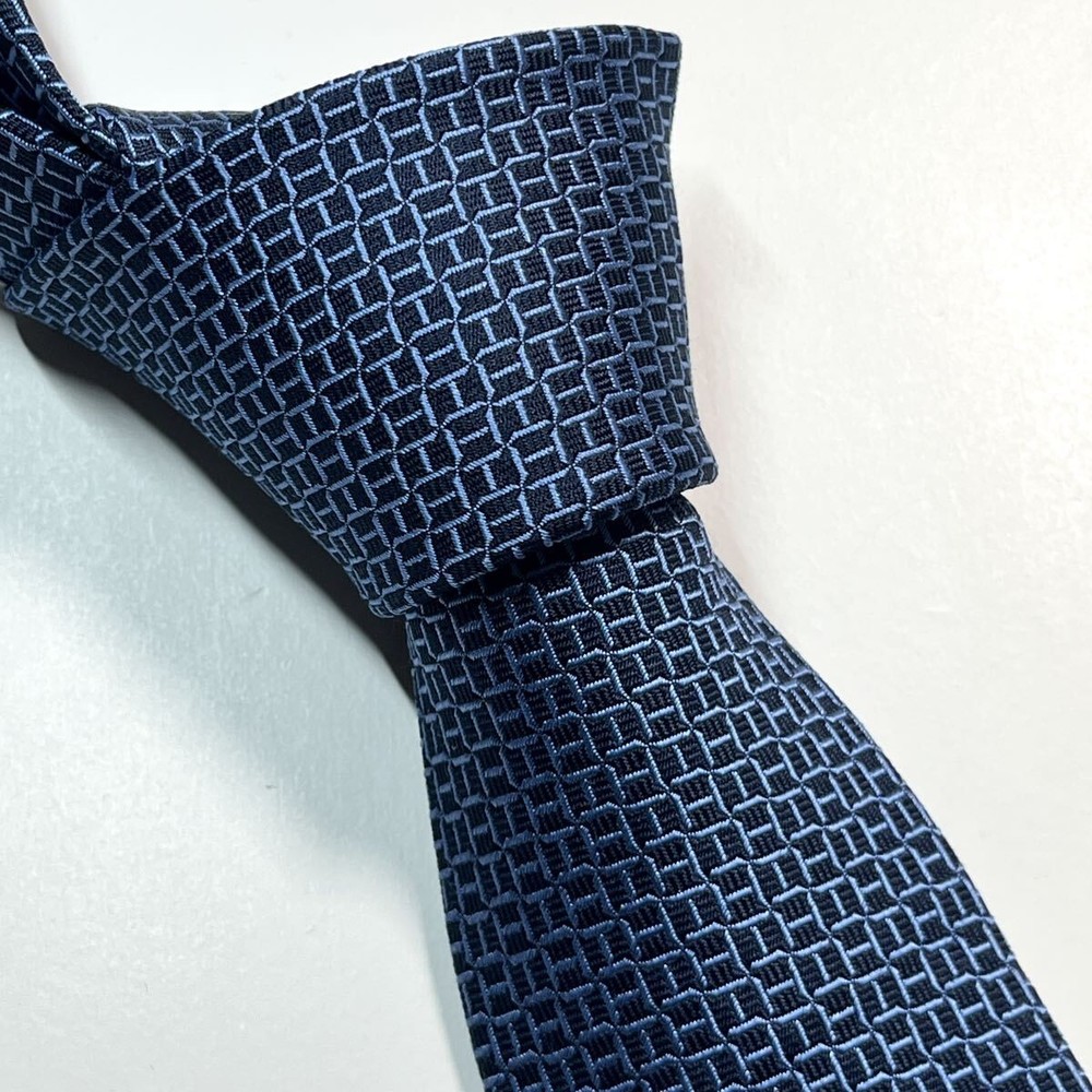 Excellent HERMES Tie Un quilibre H Pattern Navy