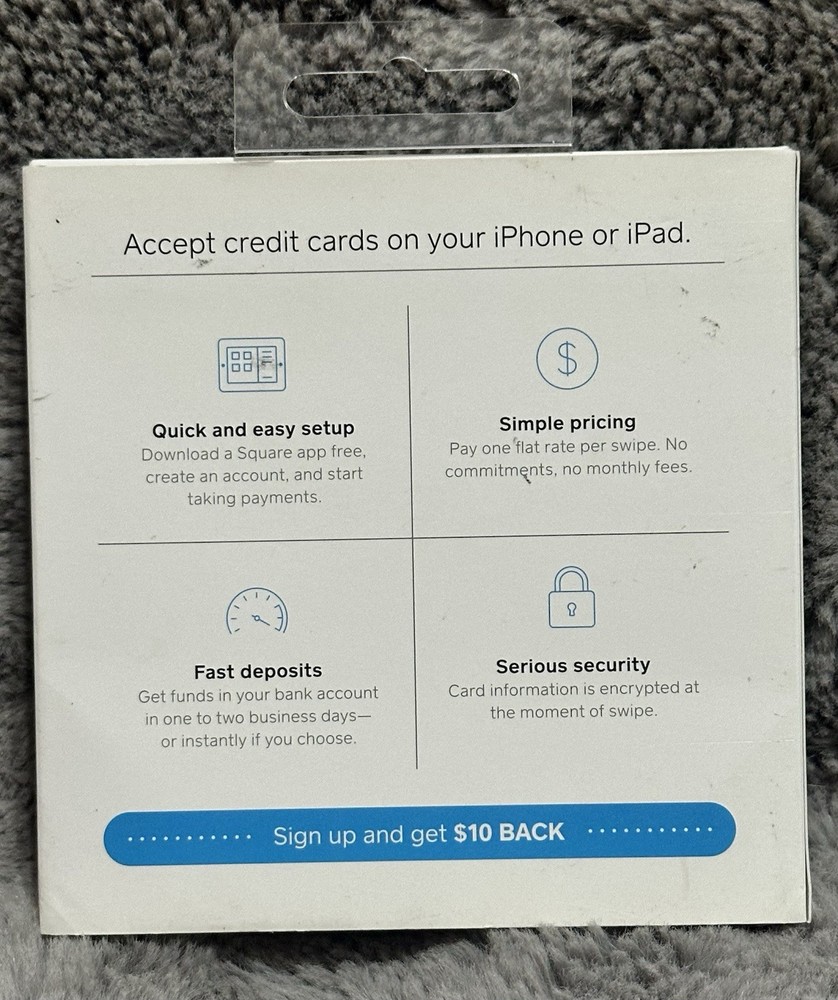 Square Reader For Magstripe (with Lightning Connector)