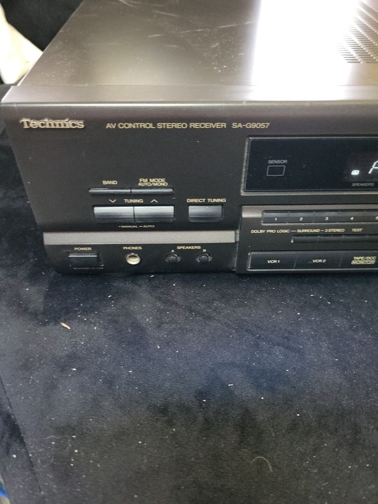 Vtg Technics AV Control Stereo Receiver SA-G9057-Powers On