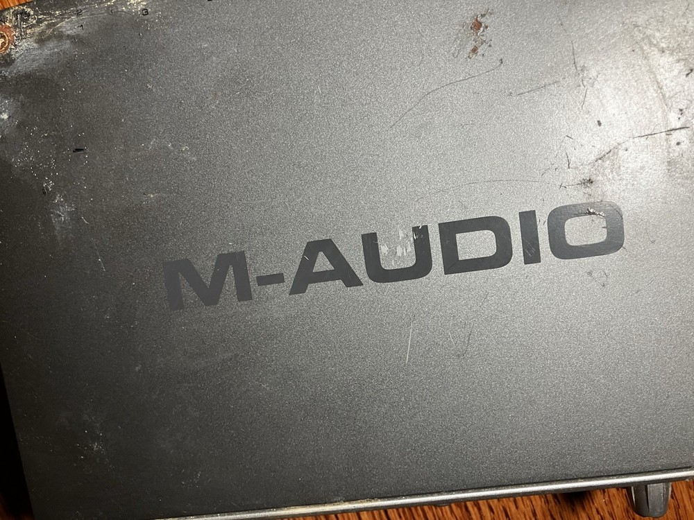 M Audio FireWire 410 interface with power supply
