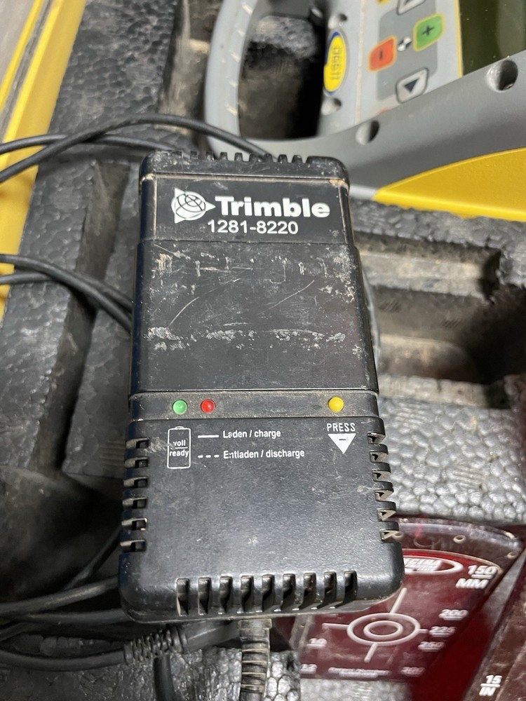Trimble Spectra DG511 Pipe Laser Complete Setup, RC501, Extra Battery, Charger