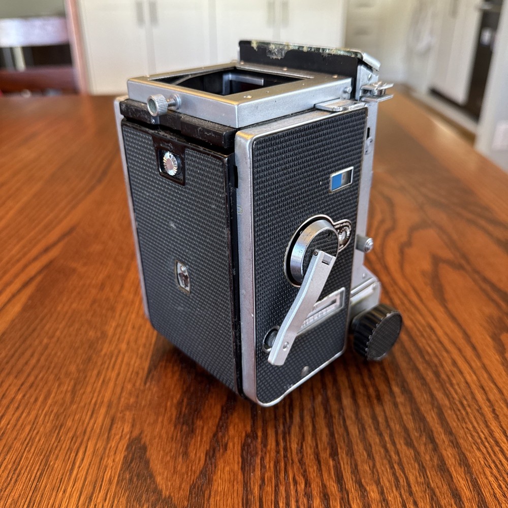 Mamiya C33 FOR PARTS