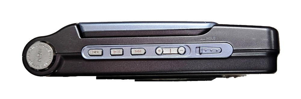 FlashTrax ~ FTX20 SmartDisk Digital Multimedia Storage & Player BUNDLE
