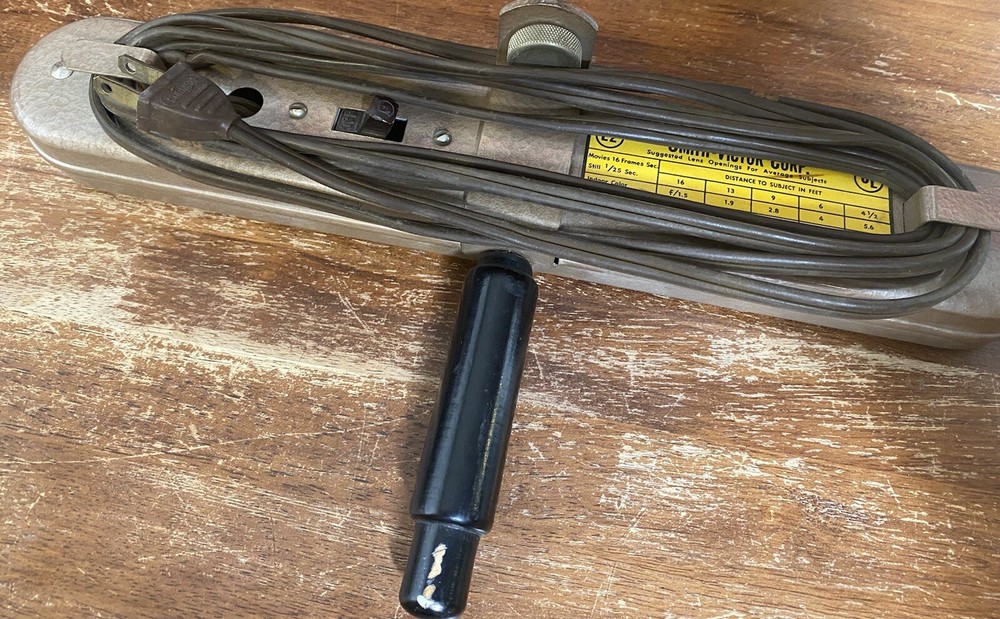Vintage Smith-Victor L2 Dual Bulb Light Bar