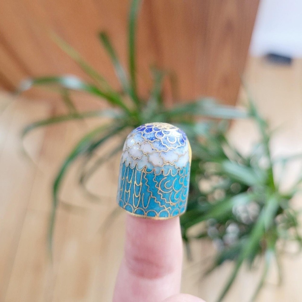 *RARE* Vintage Cloisonne Bird Thimble