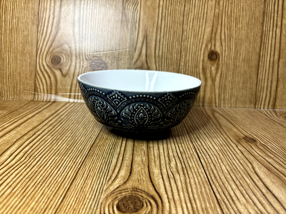 Elama Majestic Wolf Deep Embossed Stoneware Dark Navy Blue