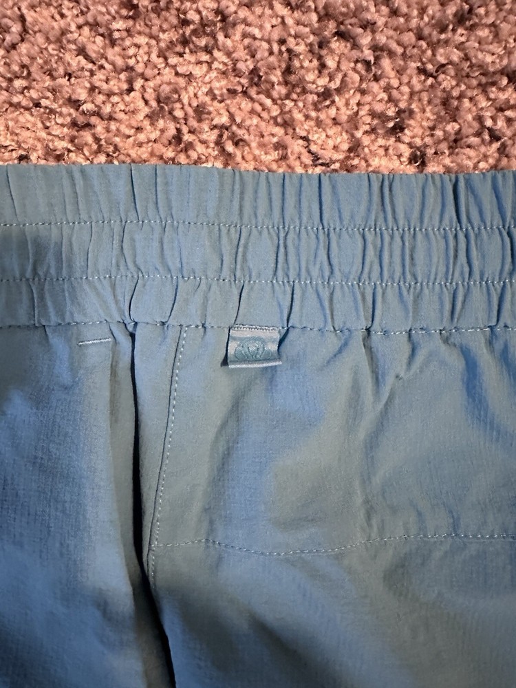 Lululemon Unlined Short 6" Blue Size Medium Barley Use
